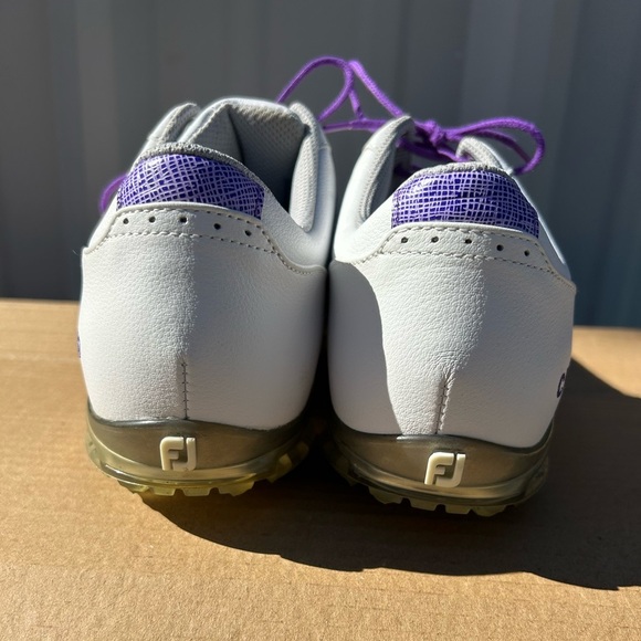 FootJoy Golf Shoes great condition well taken care of!! Sz 8.5 - Picture 4 of 7